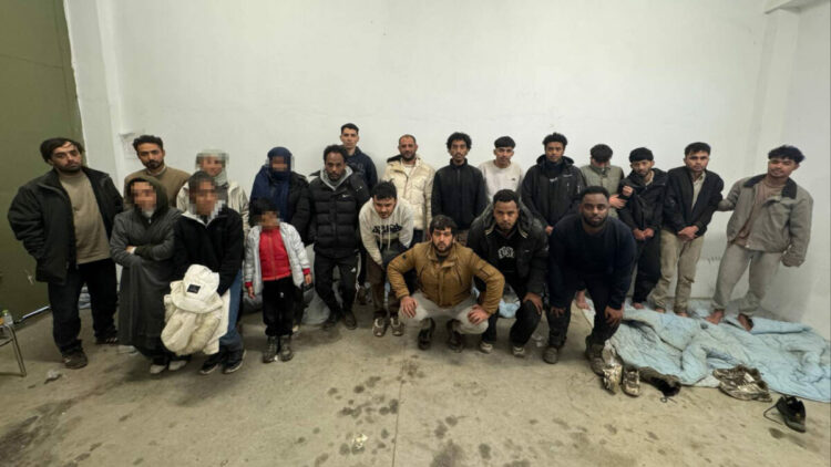 Edirne’de 21 kaçak göçmen yakalandı