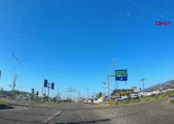 Gaziantep’te tankerin devrildiği kaza kamerada