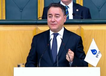 Ali Babacan: Okullarla ilgili araştırma komisyonuna destek veririz