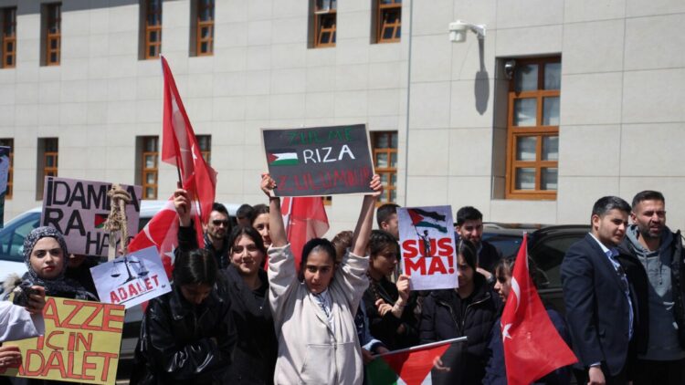 Ağrı'da akademisyen, öğrenci ve STK’lardan İsrail'in idam yasasına tepki