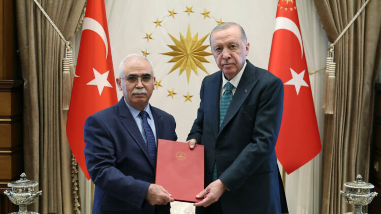 Cumhurbaşkanı Erdoğan, AYM Başkanı Özkaya'yı kabul etti