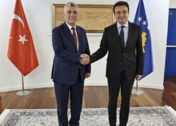 Bakan Bolat, Kosova Başbakanı Kurti ile bir araya geldi