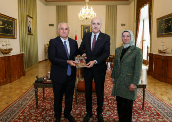 TBMM Başkanı Kurtulmuş, Kamu Başdenetçisi Akarca'yı kabul etti