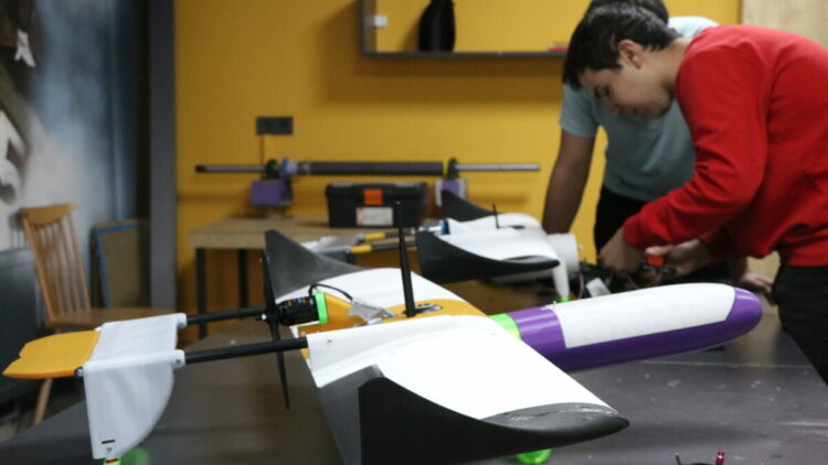 İlk uçak fabrikasının kurulduğu topraklarda öğrenciler, 'GÖKTİM'le geleceğe hazırlanıyor