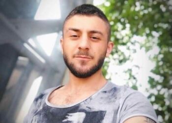 2 katlı evde çıkan yangında öldü