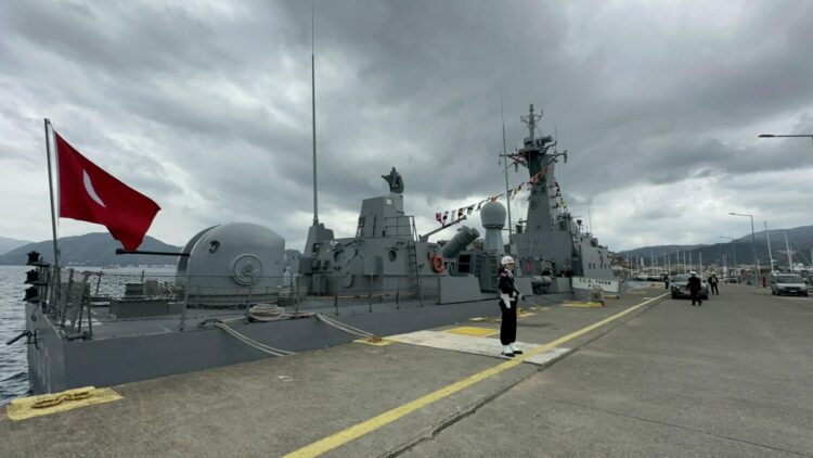 TCG Tufan hücum botu, Marmaris'te ziyarete açıldı