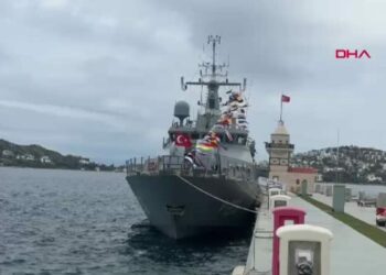 TCG Karşıyaka, Bodrum’da 23 Nisan nedeniyle ziyarete açıldı