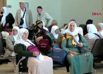 Mardin’de hacı adayları dualarla uğurlandı
