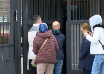 Üsküdar'da tartıştığı anne ve babasını silahla öldürüp intihar etti; cenazeler Adli Tıp Kurumu'ndan alındı