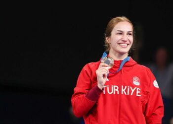 Buse Tosun Çavuşoğlu bronz madalya maçına çıkacak