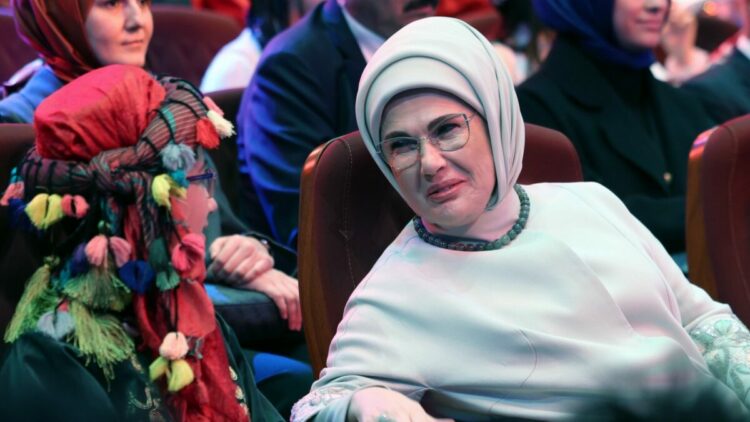 Emine Erdoğan'dan TRT 48'nci Uluslararası 23 Nisan Çocuk Şenliği Gala Programı'na ilişkin paylaşım
