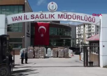 İran’a 6 yardım TIR’ı daha gönderildi