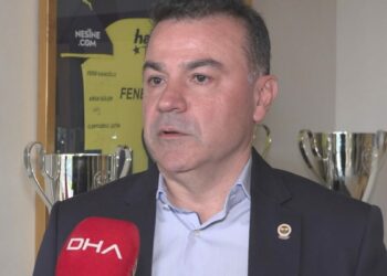 Fenerbahçeli yönetici Ufuk Şansal: Bu sezonu unutulmaz kılalım diye birbirimize söz vermiştik