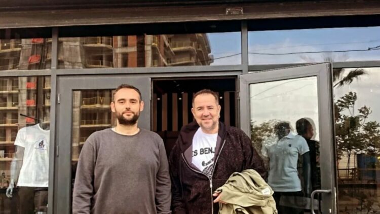 Altay'dan Ata Demirer'e jest