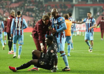 Trabzonspor'da kupada Onana resitali