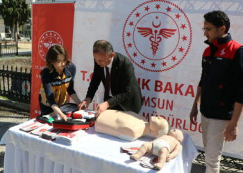 Samsun’da ani kalp durmalarına karşı 3 noktaya yerli şok cihazı yerleştirildi