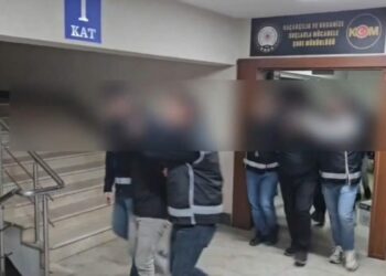 Ehliyet sınavı için kopya düzeneği hazırlayan 3 şüpheli tutuklandı