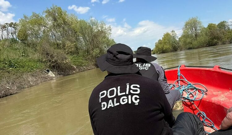 Nehre düşen 6 yaşındaki Ahmet'i arama çalışmaları 4’üncü gününde