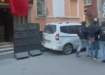Şişli'de masadaki telefonu çalan şüpheli tutuklandı