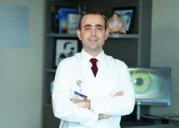 ‘Lazer göz cerrahisinde kişiye özel detaylı analiz şart’