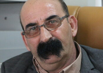 Bıyıklarıyla gündem olan ilçe başkanı: Yakıştığı için uzattım