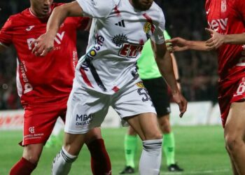 Balıkesirspor avantajı kaptı