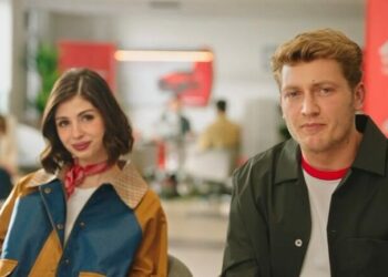 Albayrak Finans, reklam filminde Taşacak Bu Deniz’in oyuncularını bir araya getirdi