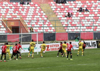 İmaj Altyapı Van Spor FK, evinde İstanbulspor'a 3-1 mağlup oldu