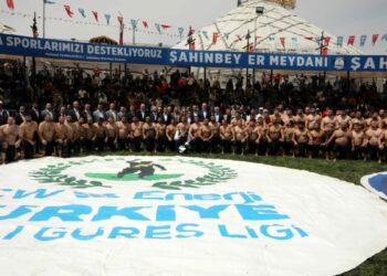 Geleneksel yağlı güreş müsabakaları Gaziantep’te başladı