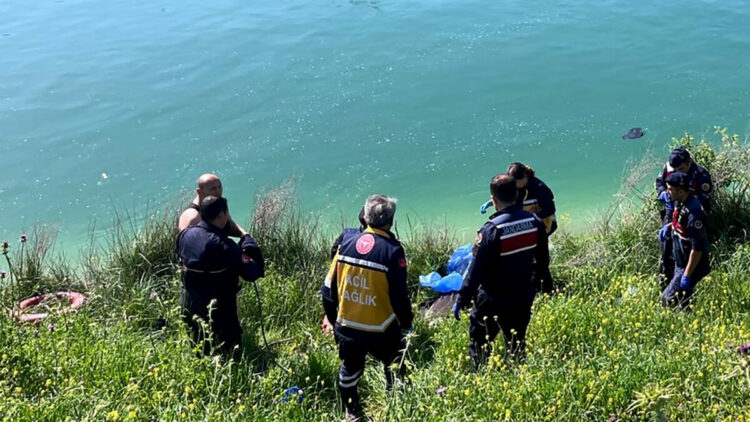 Sulama kanalında kadın cesedi bulundu