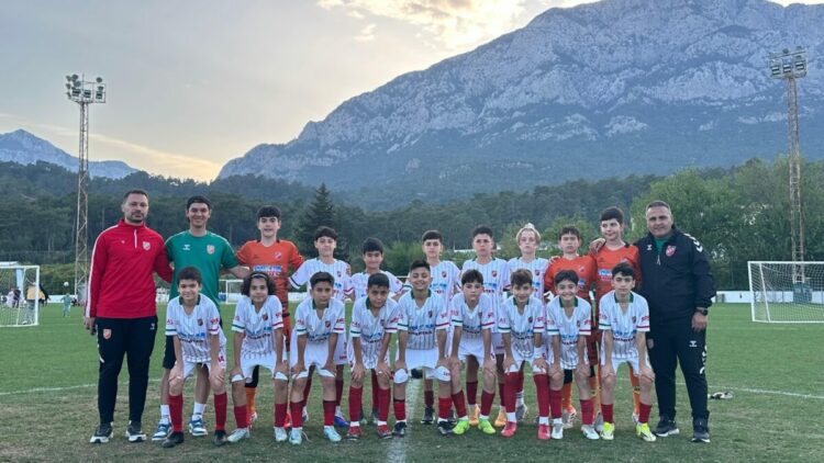 Karşıyaka'da Basatemür'ün güveni tam