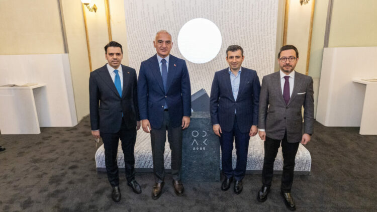 KÜME Karaköy Palas’ta 'Mümkün' temasıyla ArtıKÜME 2025 ve ODAK sergilerini tanıttı