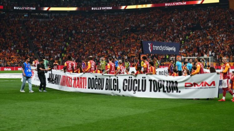 Dev derbide 'Dezenformasyona kırmızı kart' mesajı