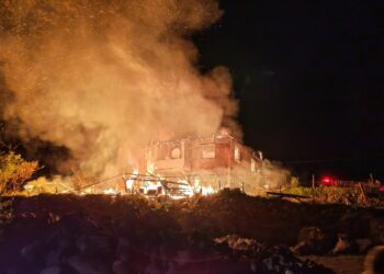 Manisa’da müstakil evde yangın: 1 kişi dumandan etkilendi