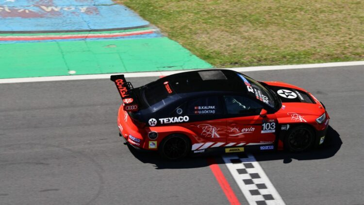 Texaco Team AMS, TCR Avrupa Dayanıklılık Şampiyonası’nda birinci oldu