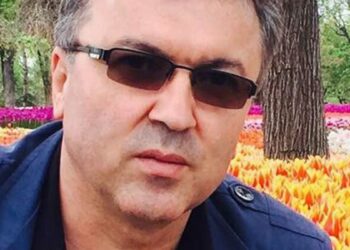 Birlikte içki içerken tartıştığı arkadaşını demir çubukla öldürdü