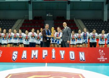 Toroslar Belediyesi, hentbolda 1’inci lige yükseldi
