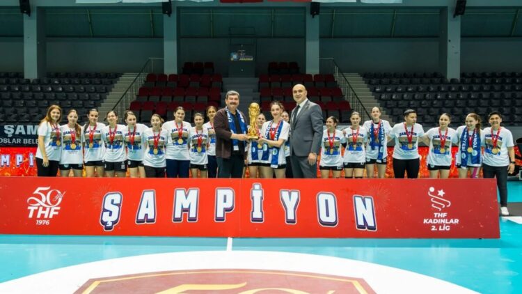 Toroslar Belediyesi, hentbolda 1’inci lige yükseldi