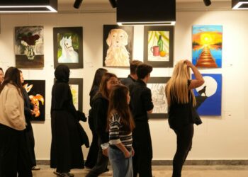 Genç sanatçılara eserlerini ücretsiz sergileme imkanı