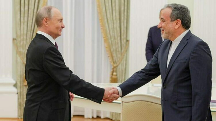 Rusya Devlet Başkanı Putin, İran Dışişleri Bakanı Arakçi ile bir araya geldi