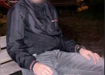 Esenler'de 17 yaşındaki şüpheli asker eğlencesi için toplanan gruba silahla ateş açtı; 1 çocuk ağır yaralandı