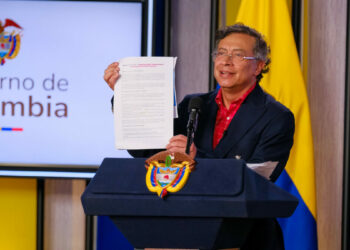 Kolombiya Cumhurbaşkanı Petro'dan 'bombalı saldırı' açıklaması