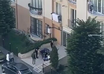 Başakşehir'de alacak tartışması silahlı kavgaya dönüştü: 1 yaralı