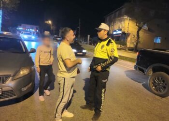 13 yaşındaki çocuk araç kullanırken yakalandı; sahibine 40 bin lira ceza kesildi