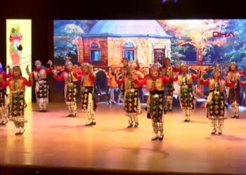 Bursa Eğitim Kongresi ‘Türkiye Yüzyılı Maarif Modeli’ temasıyla başladı