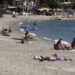 Bodrum'da sıcak havayı fırsat bilenler sahilleri doldurdu