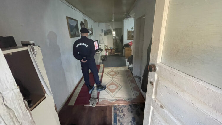 Düzce'de 1 kilo 50 gram uyuşturucu ele geçirildi: 2 gözaltı