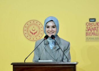 Nisan ayı doğum yardımı ödemeleri hesaplara yatırıldı