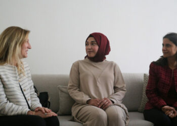 'Her gebeye bir ebe' ile normal doğum oranı arttı