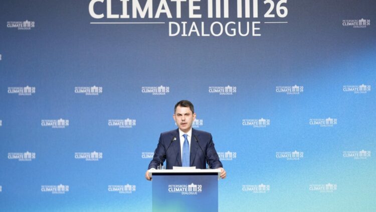 Bakan Kurum, Paris'te 'Üst Düzey Enerji Dönüşümü' toplantısına katılacak